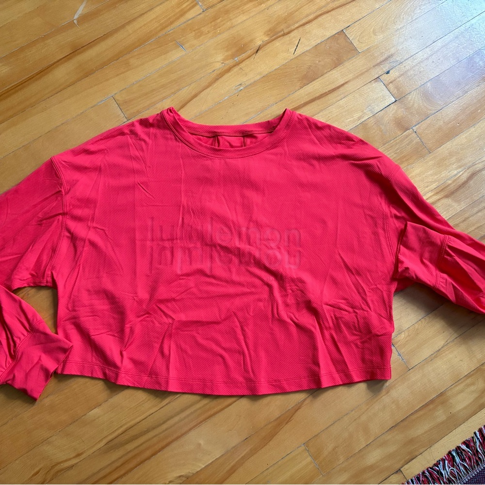 Women's Red Cropped Top